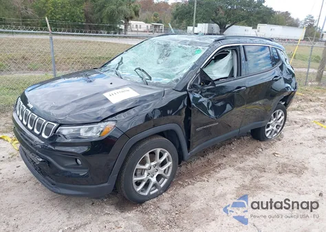 2022 Jeep Compass Latitude Lux 4X4 из США, поврежденный, VIN 3C4NJDFB1NT118412